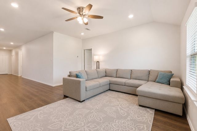 1412 Stuarts Forest Drive, Denton, TX 76207