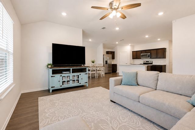 1412 Stuarts Forest Drive, Denton, TX 76207