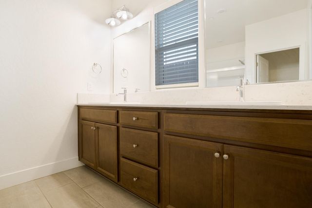 153 N Bliss Avenue, Fresno, CA 93727