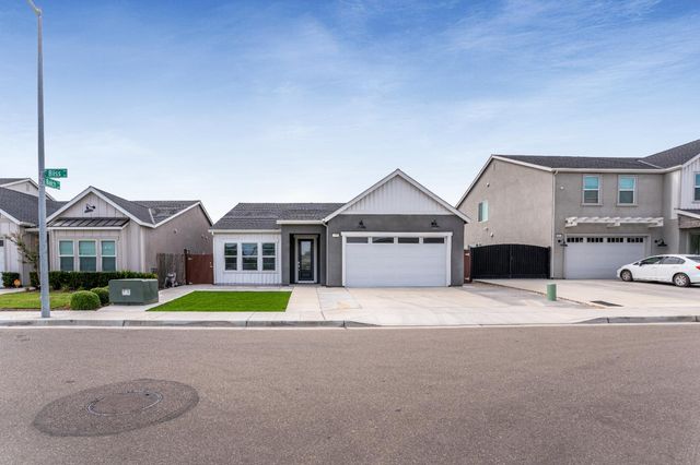153 N Bliss Avenue, Fresno, CA 93727