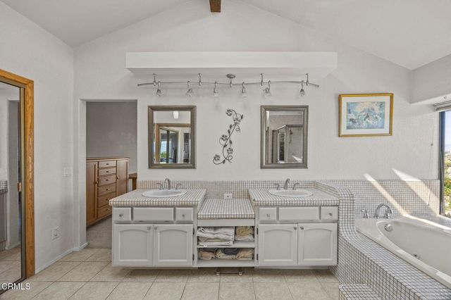 15870 Calumet Court, Riverside, CA 92506