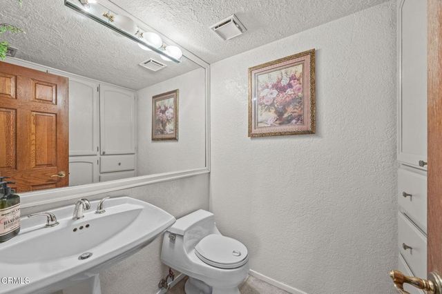 15870 Calumet Court, Riverside, CA 92506