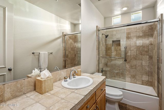 10746 E GREENWAY Road, Scottsdale, AZ 85255