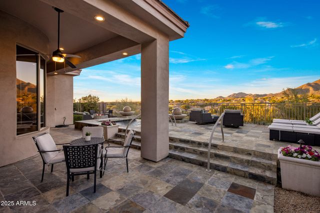 10746 E GREENWAY Road, Scottsdale, AZ 85255