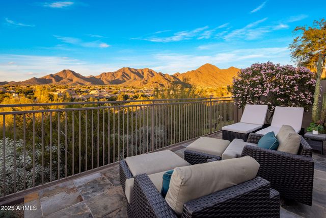 10746 E GREENWAY Road, Scottsdale, AZ 85255