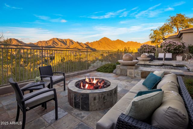 10746 E GREENWAY Road, Scottsdale, AZ 85255