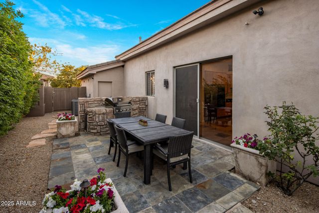 10746 E GREENWAY Road, Scottsdale, AZ 85255