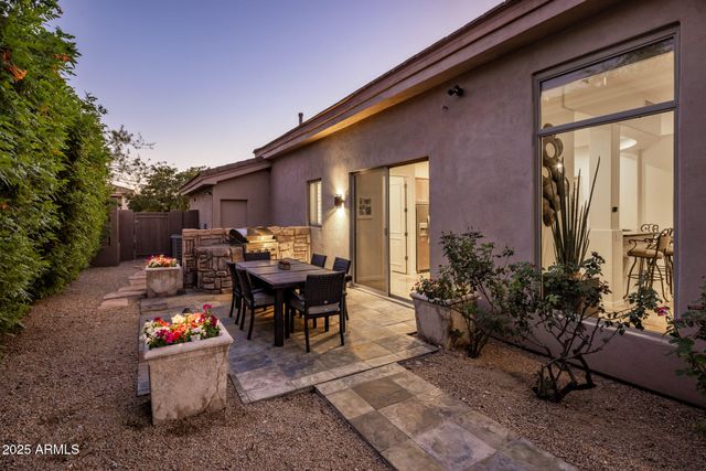 10746 E GREENWAY Road, Scottsdale, AZ 85255