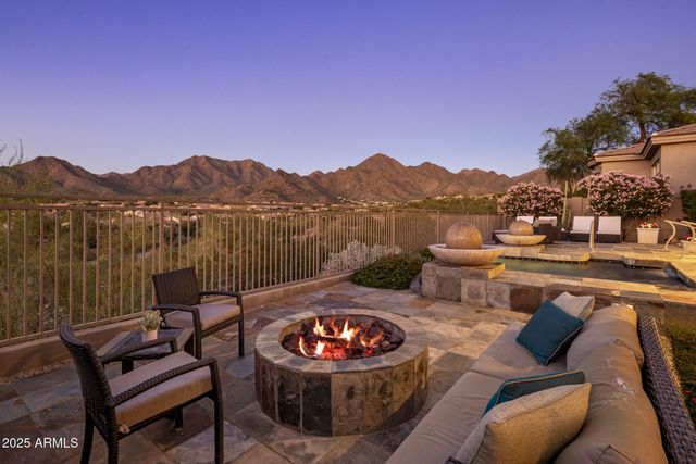 10746 E GREENWAY Road, Scottsdale, AZ 85255