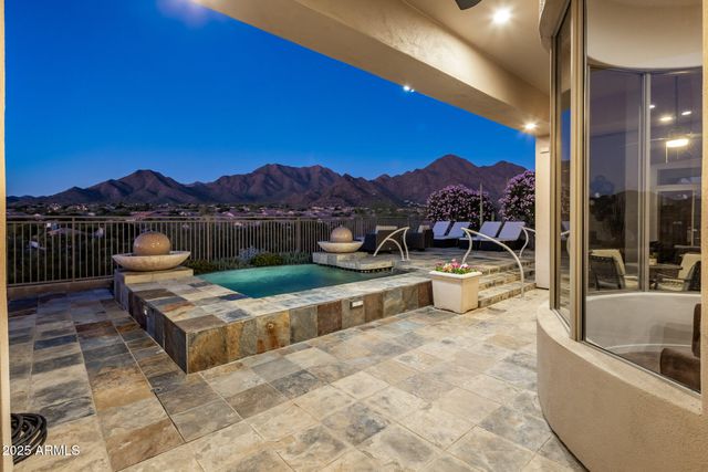 10746 E GREENWAY Road, Scottsdale, AZ 85255