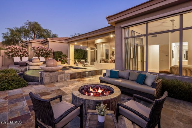 10746 E GREENWAY Road, Scottsdale, AZ 85255