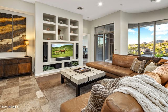 10746 E GREENWAY Road, Scottsdale, AZ 85255