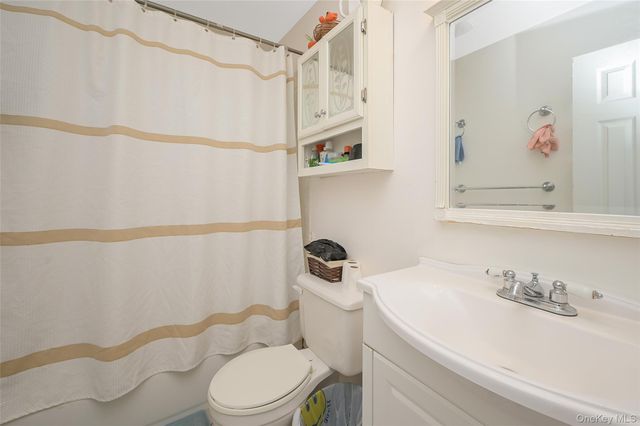 2 Cherry Street, Central Islip, NY 11722