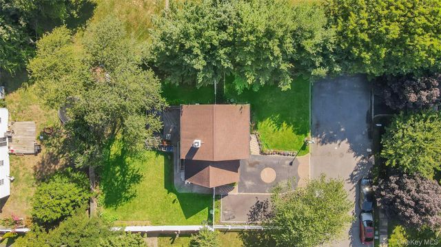 2 Cherry Street, Central Islip, NY 11722