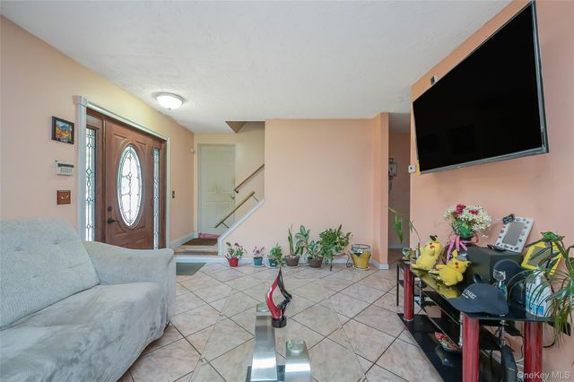 2 Cherry Street, Central Islip, NY 11722