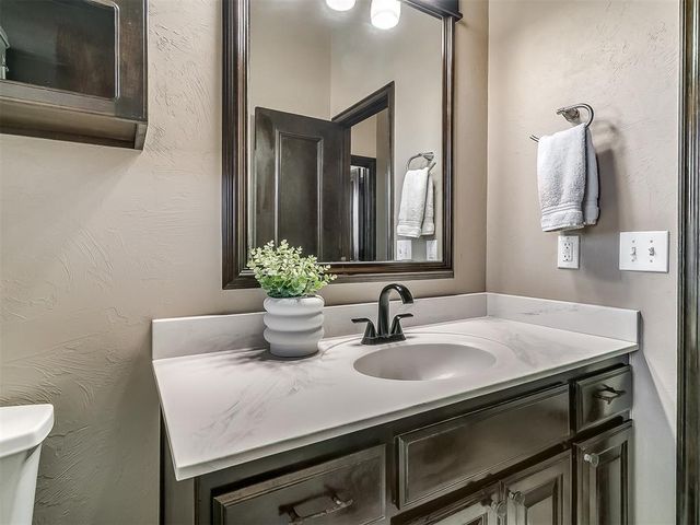 4108 Pascali Court, Yukon, OK 73099
