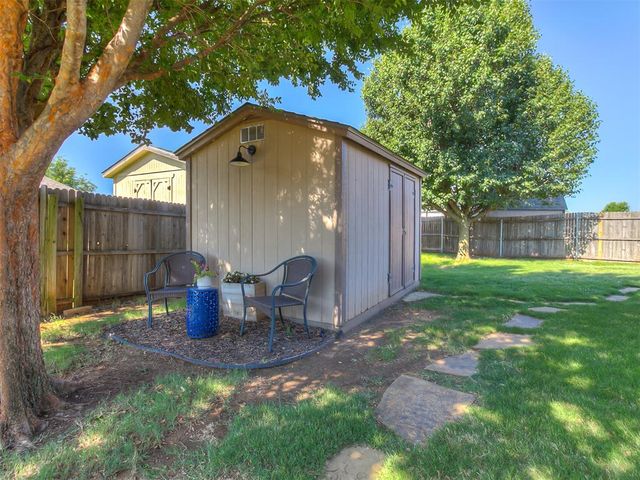 4108 Pascali Court, Yukon, OK 73099