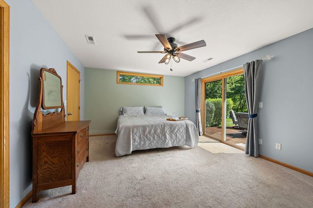 330 Creekview Court, Baldwin, WI 54002