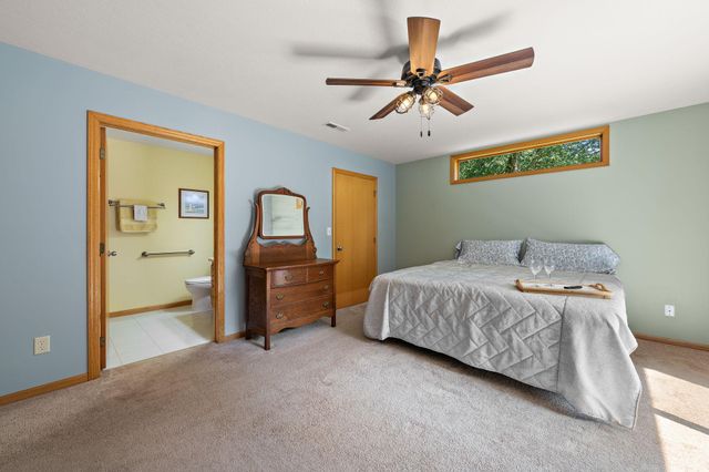 330 Creekview Court, Baldwin, WI 54002