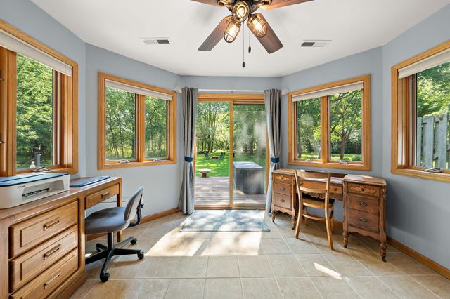 330 Creekview Court, Baldwin, WI 54002