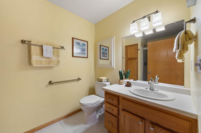330 Creekview Court, Baldwin, WI 54002