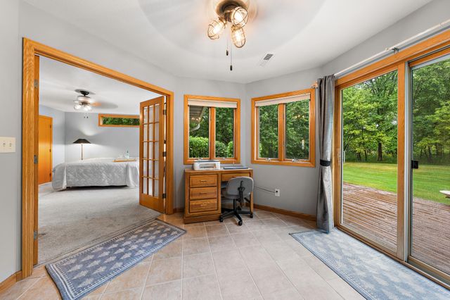 330 Creekview Court, Baldwin, WI 54002