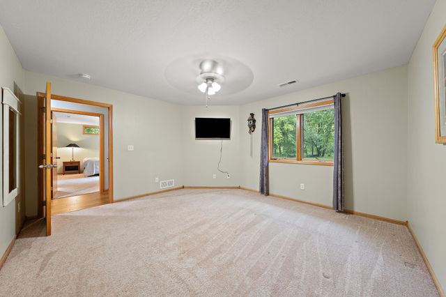 330 Creekview Court, Baldwin, WI 54002