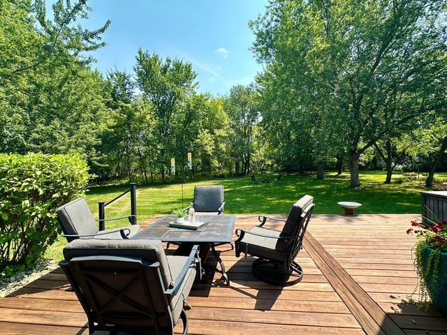 330 Creekview Court, Baldwin, WI 54002