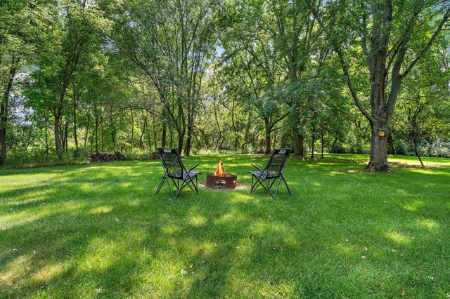 330 Creekview Court, Baldwin, WI 54002