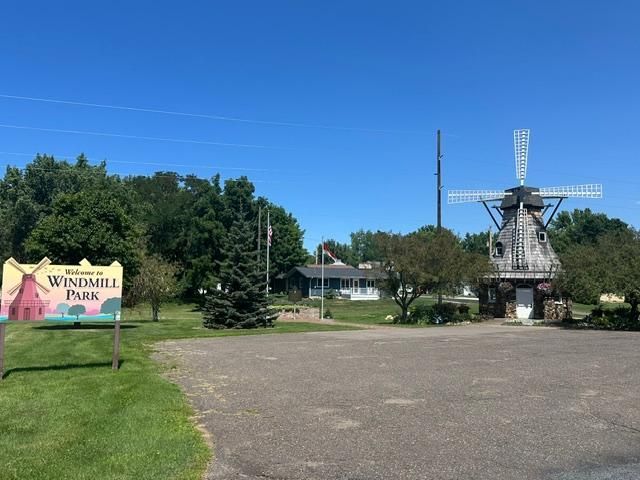 330 Creekview Court, Baldwin, WI 54002