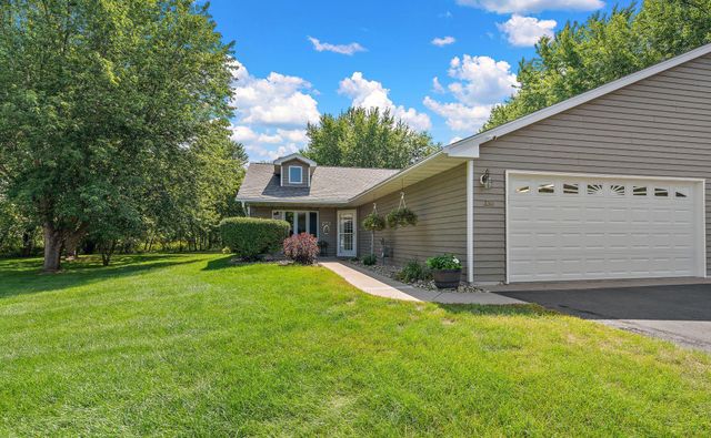 330 Creekview Court, Baldwin, WI 54002