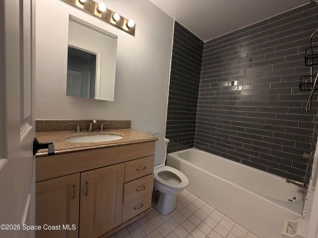 1256 Dawn Street NE, Palm Bay, FL 32905