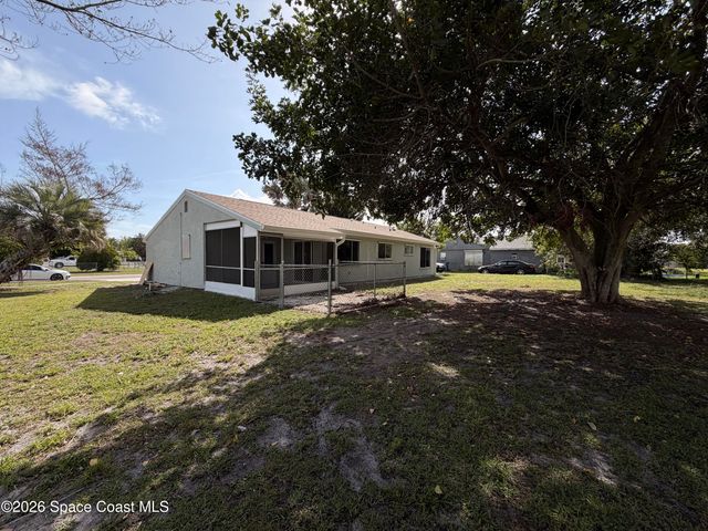 1256 Dawn Street NE, Palm Bay, FL 32905