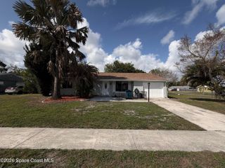 1256 Dawn Street NE, Palm Bay, FL 32905