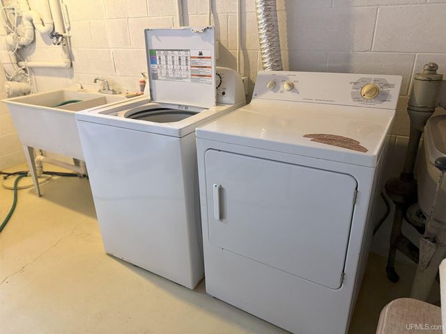 4030 W Squaw Beach Road, Big Bay, MI 49808