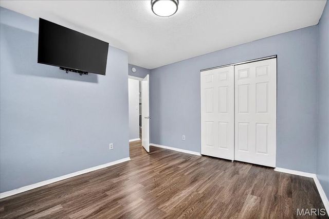 1831 New Sun Court, Florissant, MO 63031