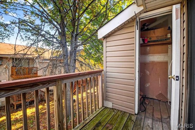 1831 New Sun Court, Florissant, MO 63031