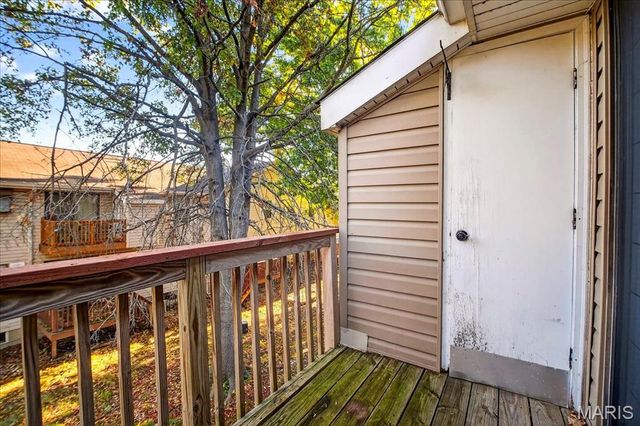 1831 New Sun Court, Florissant, MO 63031