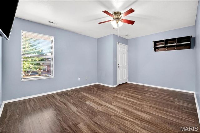 1831 New Sun Court, Florissant, MO 63031