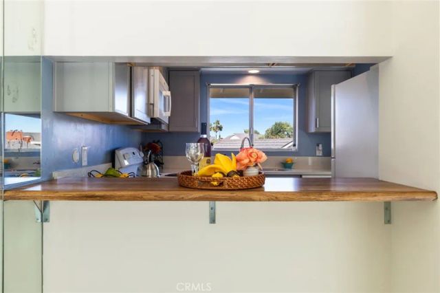 23026 Nadine Circle B, Torrance, CA 90505