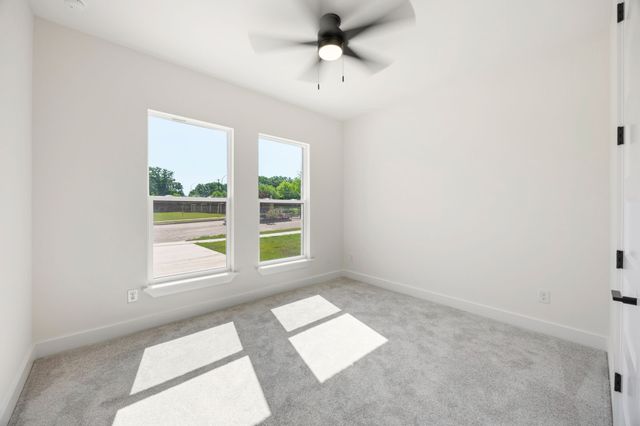 7203 Harris Place, Arlington, TX 76001