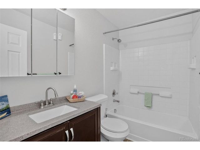 11421 Ebony St, Longmont, CO 80504