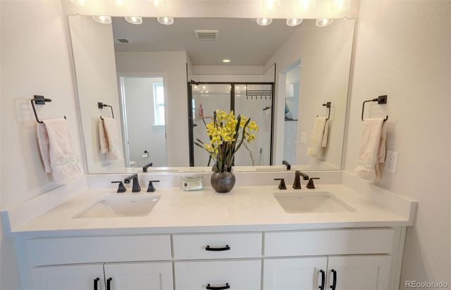 188 S Waterloo Street, Aurora, CO 80018