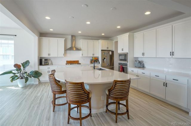 188 S Waterloo Street, Aurora, CO 80018