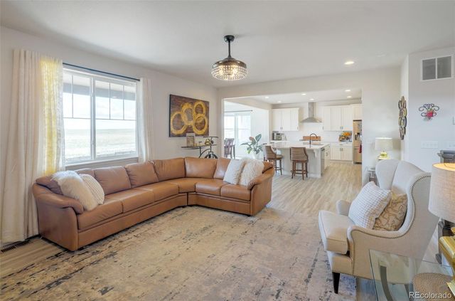 188 S Waterloo Street, Aurora, CO 80018