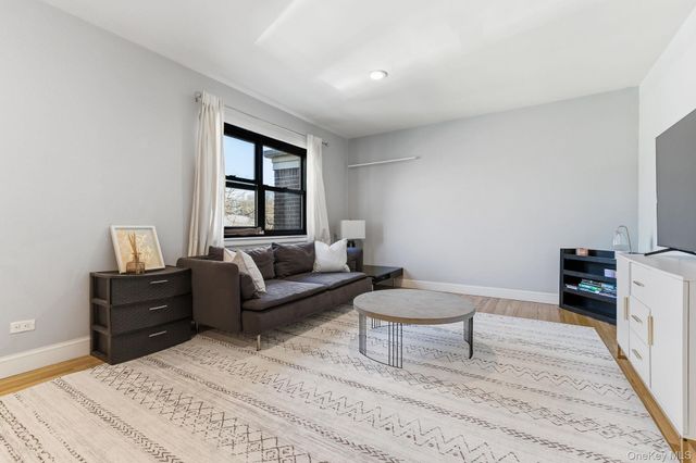 220-76 75th Avenue 180A2, Bayside, NY 11364
