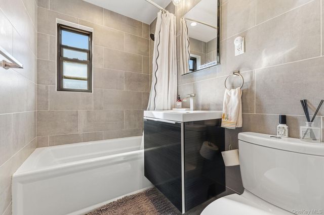 220-76 75th Avenue 180A2, Bayside, NY 11364
