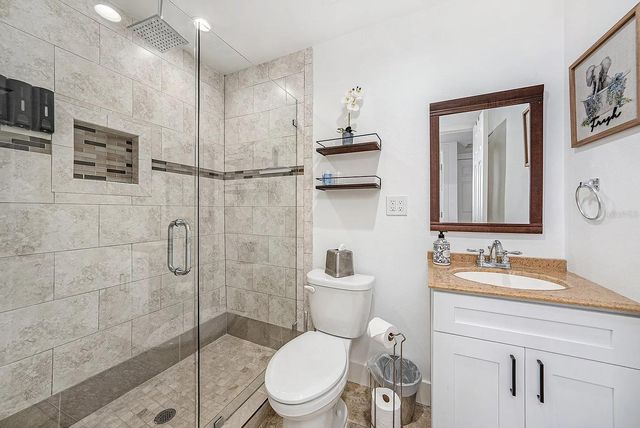 8017 DELL DRIVE, Tampa, FL 33615