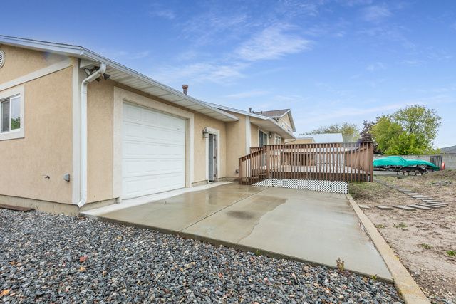 7247 S WOODGREEN RD, West Jordan, UT 84084