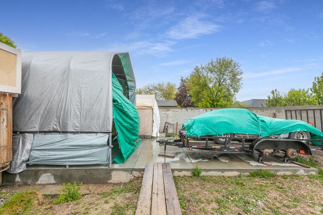 7247 S WOODGREEN RD, West Jordan, UT 84084